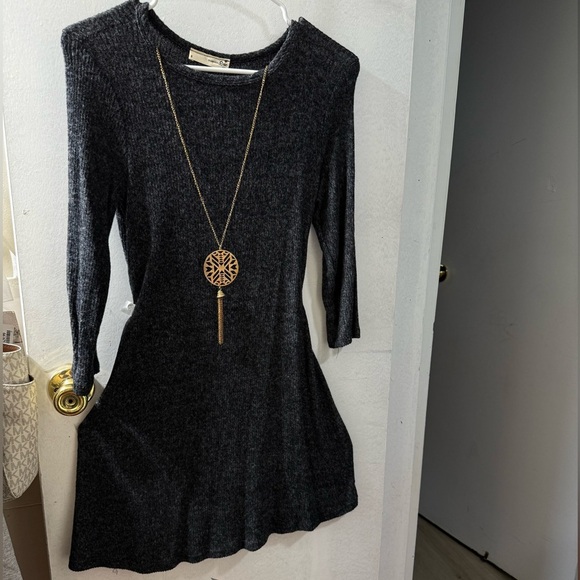 Forever Rose Gray Knit Sweater - Picture 2 of 3